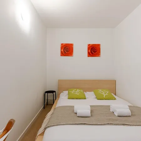 Huswell - Beachside 3-bedroom Duplex Near Sea Apartment Ostende
